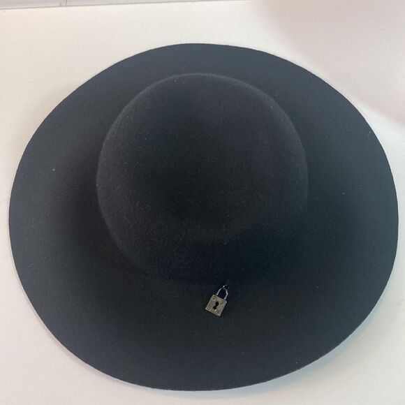 BCBGeneration Womens Black Wool Key Lock Buckle Hat - Picture 9 of 10